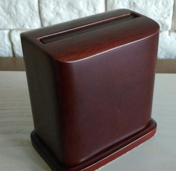 Tabletop Cigarette Box