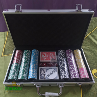 Профессиональный набор для покера, в алюминиевом кейсе 300 шт. с номинала *5-5000*