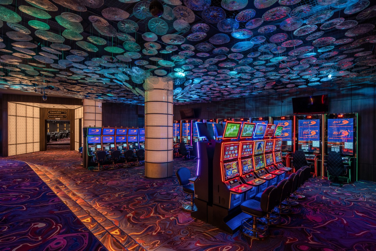First Casino, Одесса фото зала 25